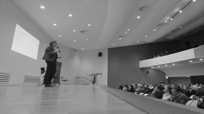 Intervention de Corinne HIRSCH pour Force Femmes ©Force Femmes