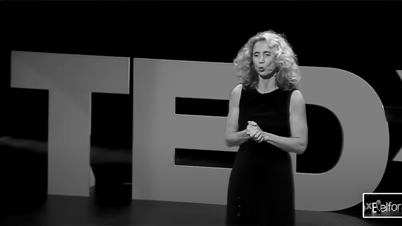 Intervention de Sandra GEIGER-JACOB pour TED Belfort ©TED
